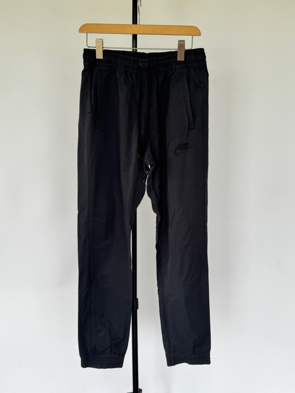 Nike Black Men's Jogger Sweatpants with Elastic Ankles